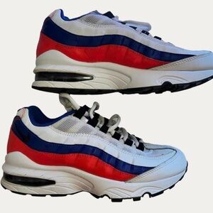 Kids Nike Air Max 95 Solar Pack Running Shoes Size 4Y – White, Blue & Pink